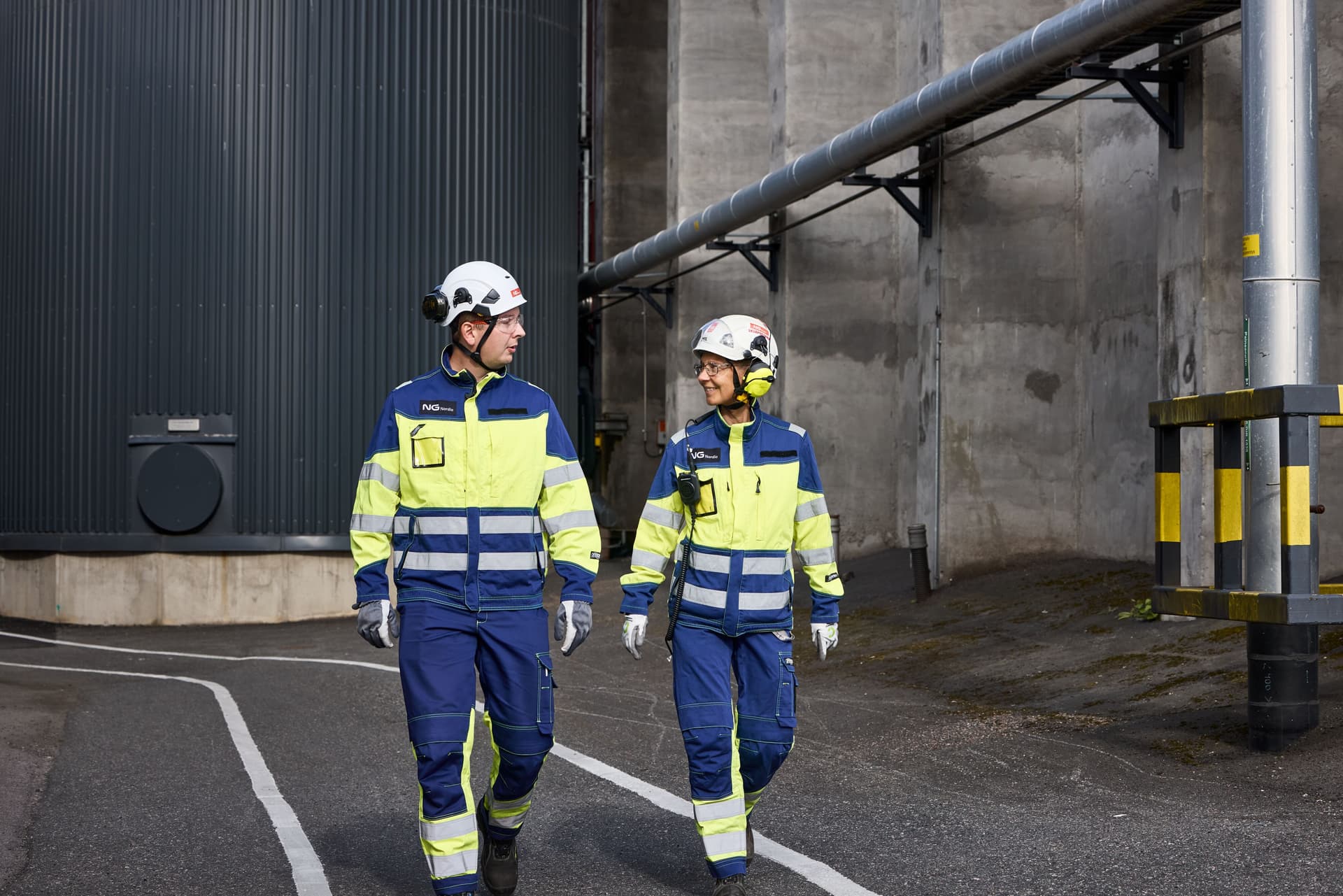 Vi tilbyder tilpassede, datadrevne løsninger indenfor affaldshåndtering, genanvendelse og behandling af farligt affald